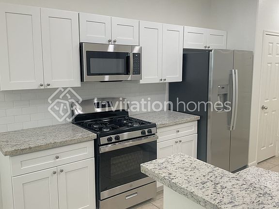 2nd image of 18734 Walden Glen Cir