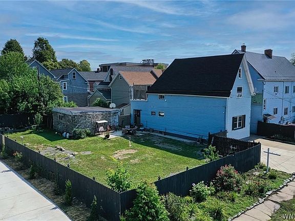 2nd image of 145 10th St