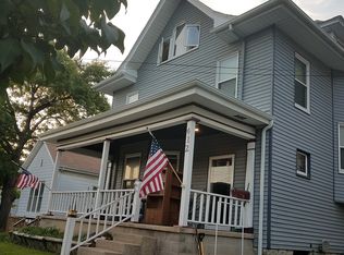 412 E Locust St, Bloomington, IL 61701