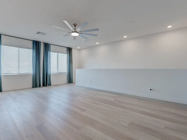 3302 Viola Hills Ave — Photo 4