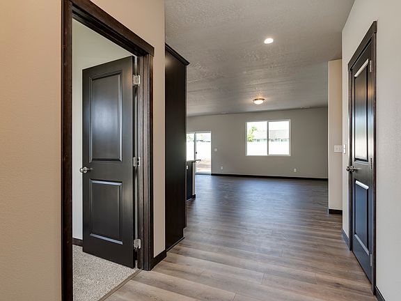 2nd image of 5039 W Gumwood Cir