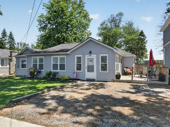 404 Lakewood Ave, Fort Erie, ON L0S 1N0