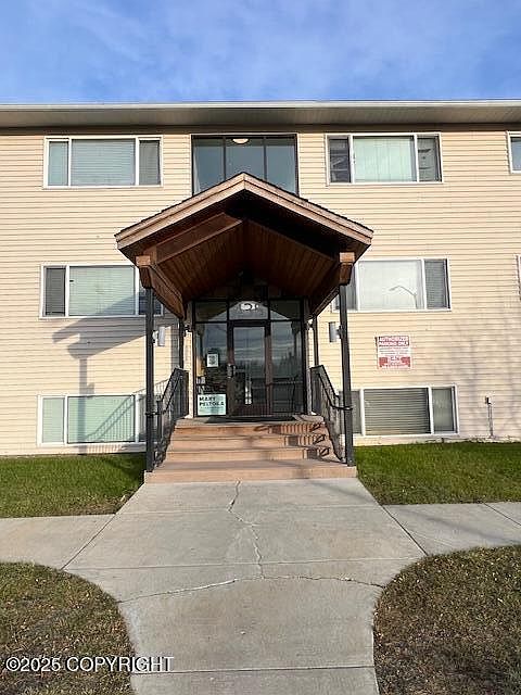 2nd image of 425 E 16th Ave