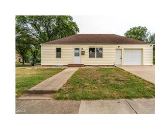 1002 E Avenue F, Bismarck, ND 58501