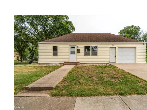 1002 E Avenue F, Bismarck, ND 58501