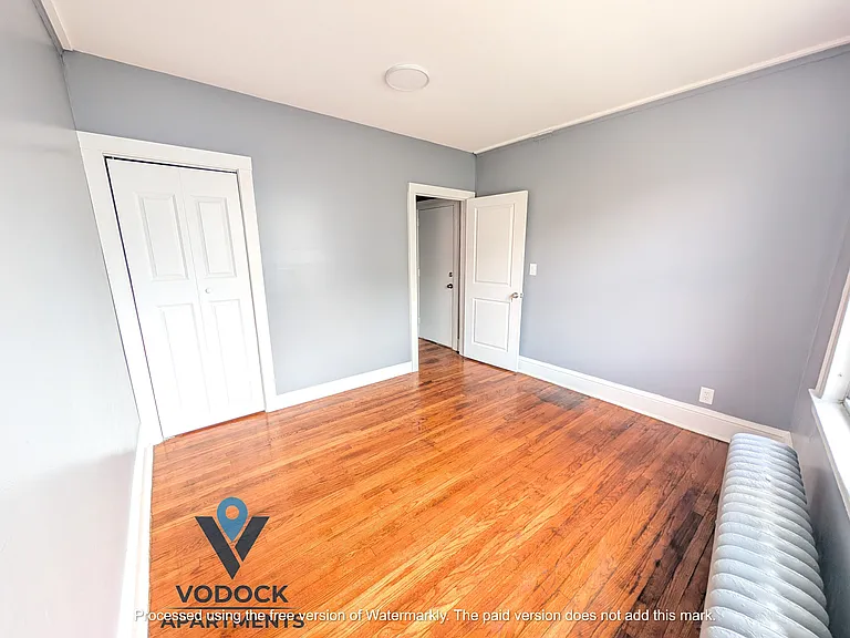1069 Capitol Ave — Photo 6