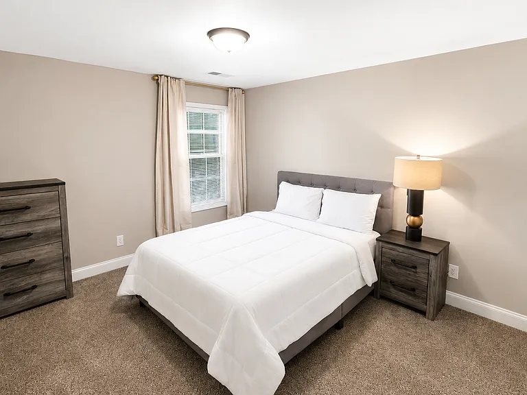 736 Banister Dr — Photo 15