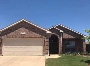 10012 Tulare Ln, Fort Worth, TX 76177