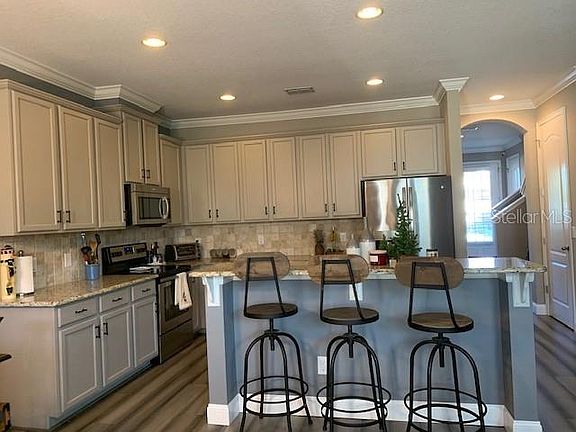 2nd image of 517 Telfair Square Ct