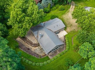 N5033 Hemlock St, Poynette, WI 53955