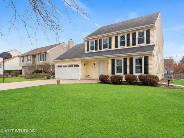 608 Lexington Dr, Geneva, IL 60134