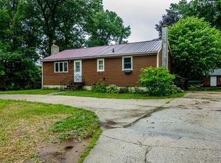 12 Eagle St, Southwick, MA 01077