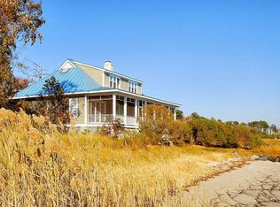 157 Shoreline Dr, White Stone, VA 22578