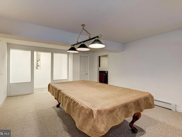 929 Woburn Ct — Photo 30