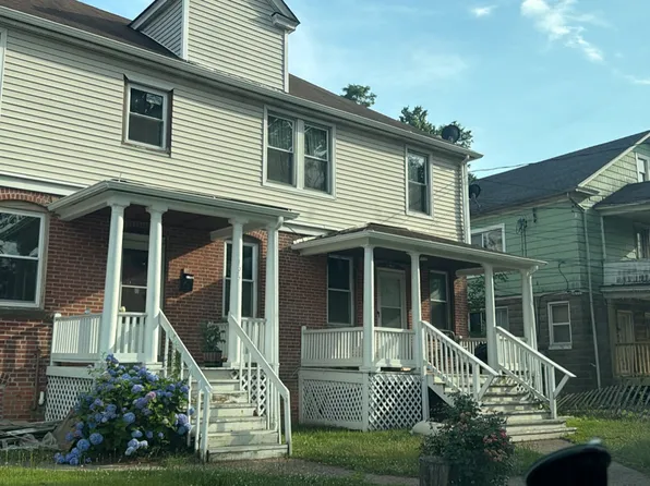 193-195 Silver Ln Floor 1, East Hartford, CT 06118