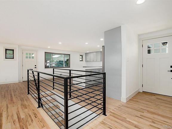 3rd image of 2480 Miller St