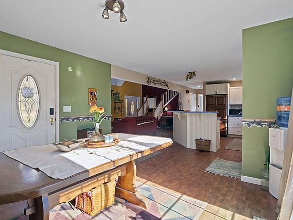 5th image of 663 Beech Ridge Road