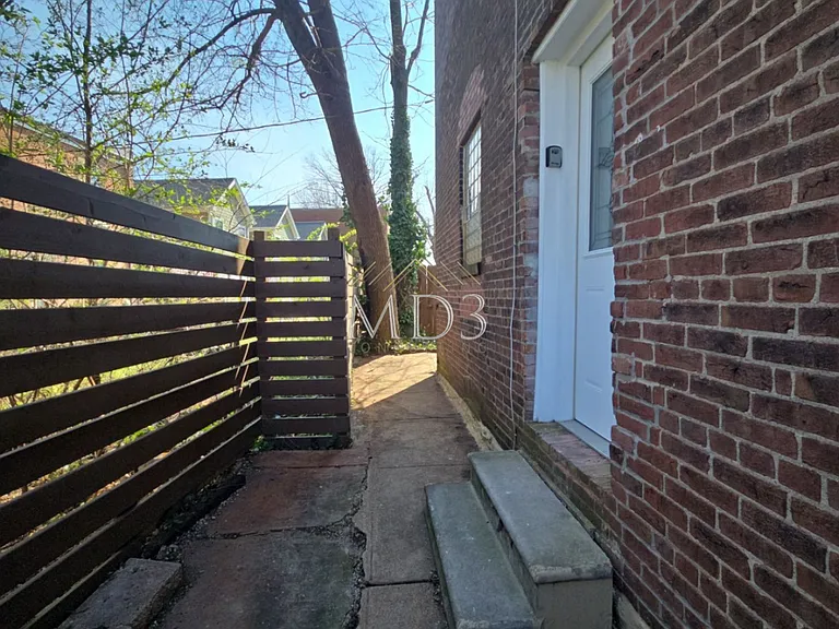 2812 Nebraska Ave — Photo 3