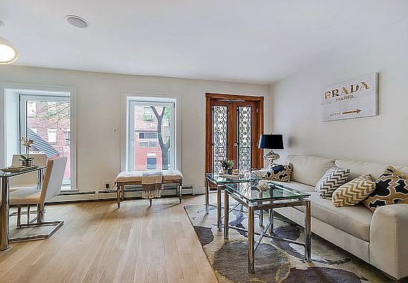 3rd image of 213 Ashland Pl ##2
