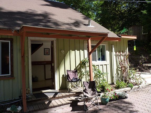 3rd image of 677 Browns Valley Rd