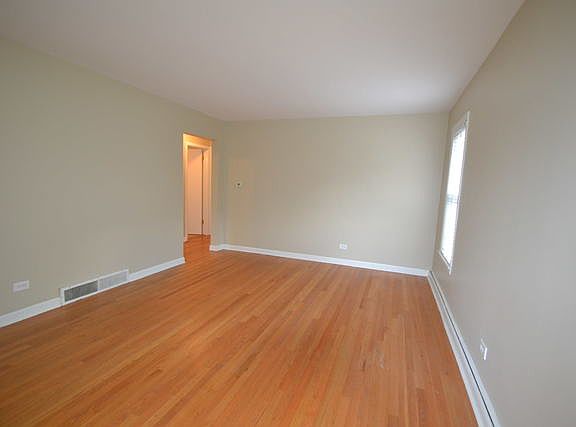 4th image of 1339 Prospect Ave