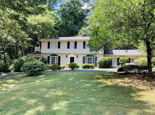 3380 Pinestream Rd NW, Atlanta, GA 30327