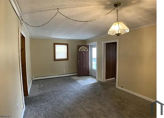 3 bed, 1250 sqft, $2,375 — Photo 3