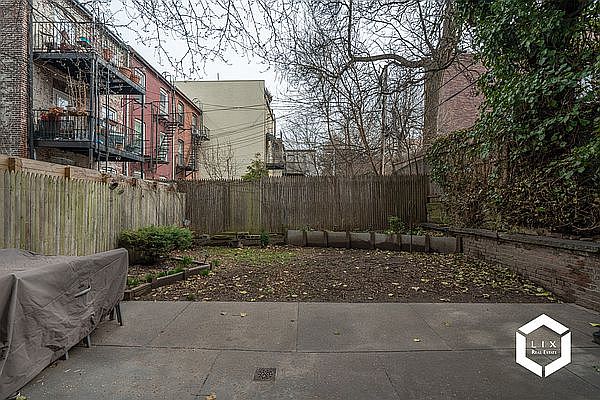 1st image of 413 7th Ave APT 1R