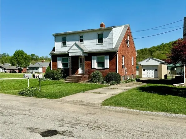 19 Berry Ave, Clarksville, PA 15322