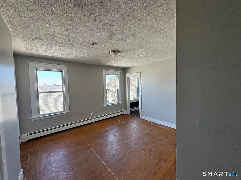 173 Farren Ave — Photo 2