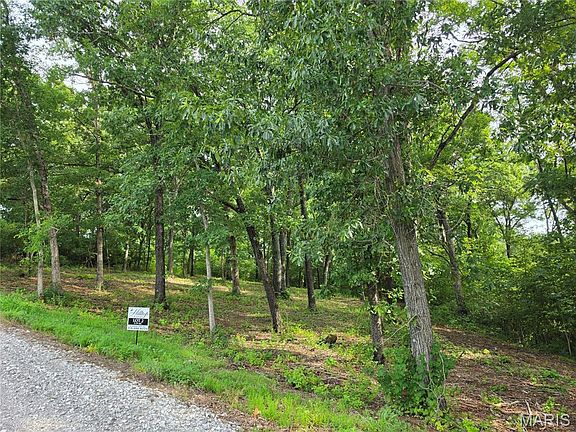 3rd image of 1033 Dietrich Rd