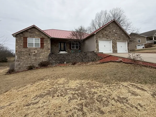 2100 Page Ln, Harrison, AR 72601