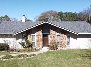 13810 Overbrook Ln, Houston, TX 77077