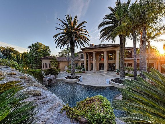4th image of 9220 Royal Crest Ct