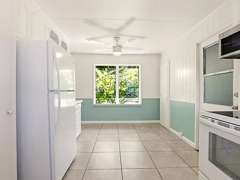 1032 Kainui Dr — Photo 5