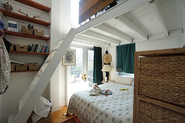 Rented by Rennit Inc. | media 6