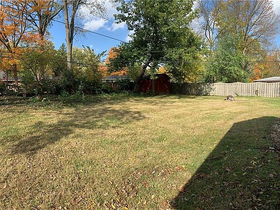 3rd image of 1106 Birnam Woods Trl