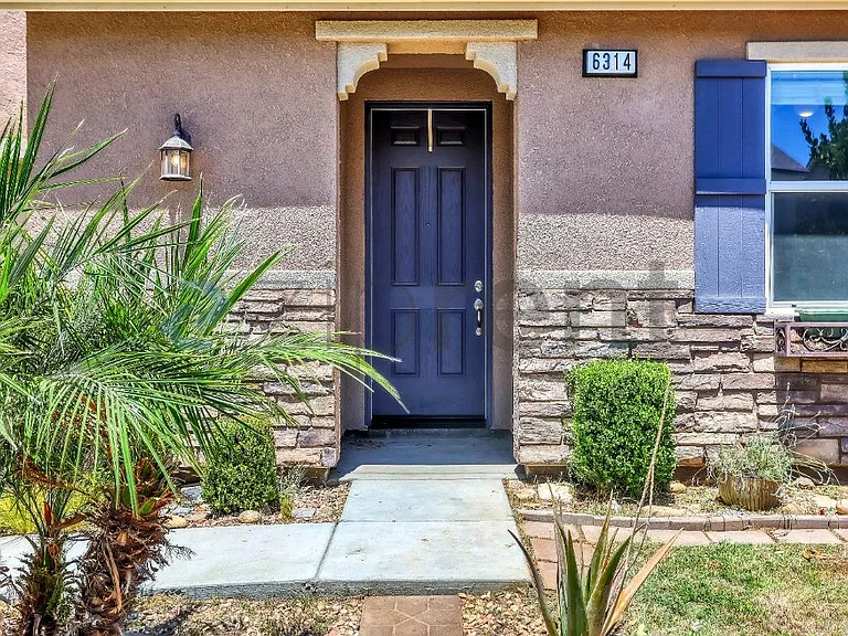 6314 W Donner Ave — Photo 4