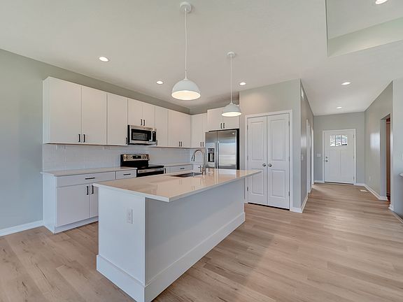 3rd image of 8926 S 42nd St