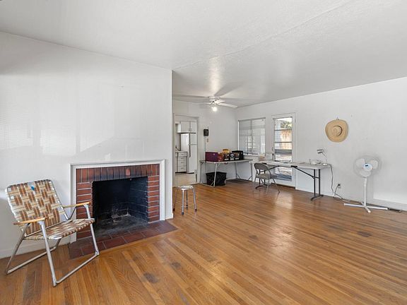5th image of 2976 Sydney Way
