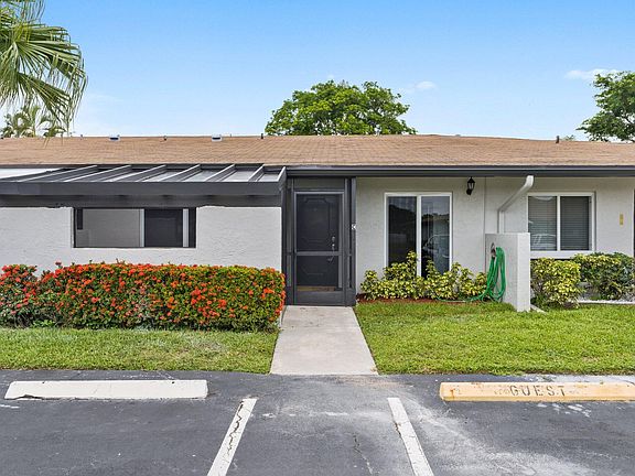 3rd image of 5775 Phoenix Palm Court #C