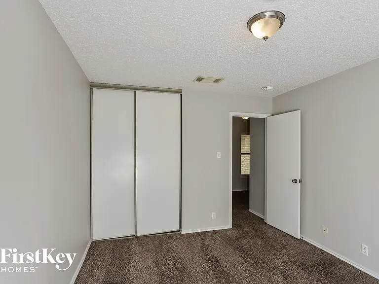 13391 Greenstone — Photo 13