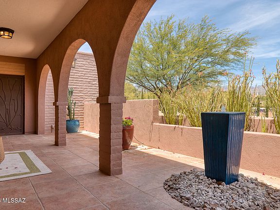 4th image of 3575 N Pantano Rd