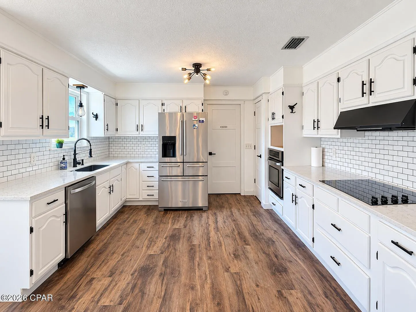4 bed, 2288 sqft, $2,500 — Photo 4