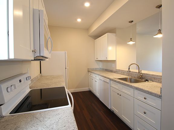 4th image of 4457 E Morningside Dr