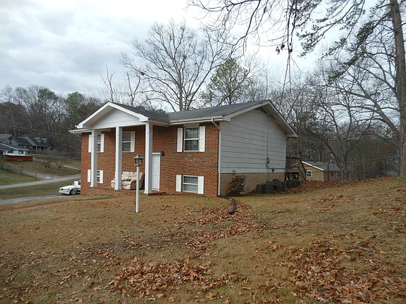 2nd image of 121 Fawn Dr
