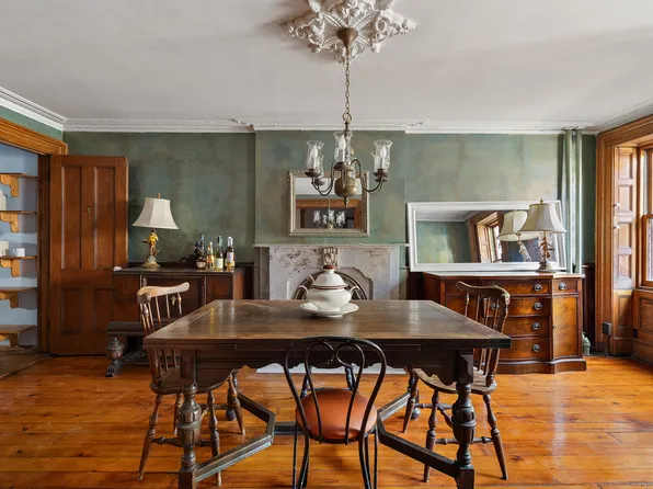 309 Vanderbilt Avenue image 9 of 27