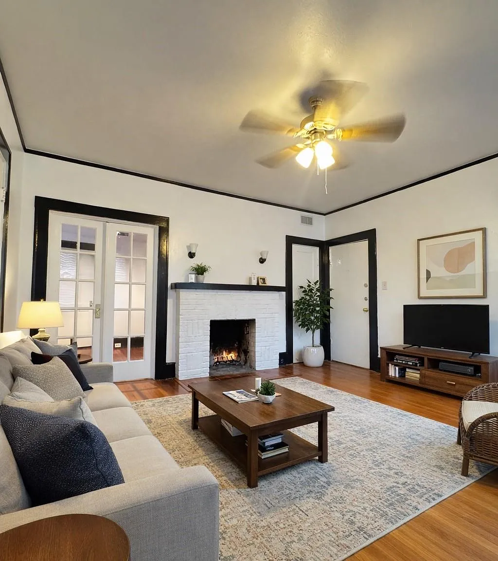 1 bed, 1.0 bath, 4226 sqft, $1,700 — Photo 1