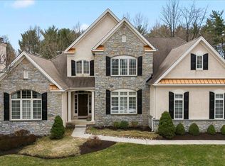 628 Harpers Ln, Huntingdon Valley, PA 19006