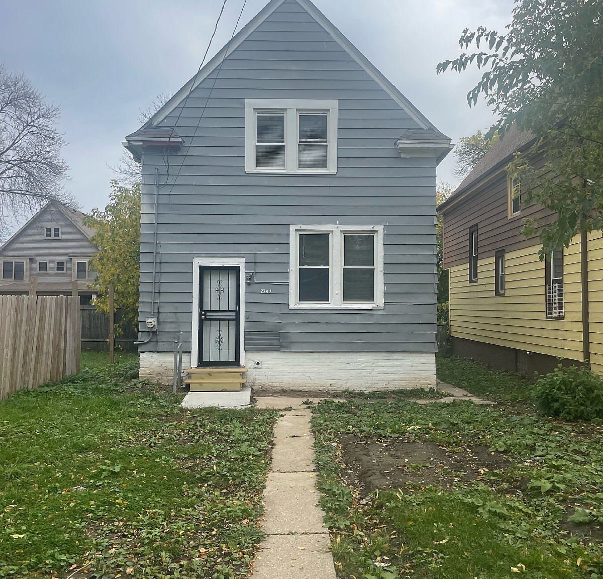 2747 N 26th St, Milwaukee, WI 53206 Zillow